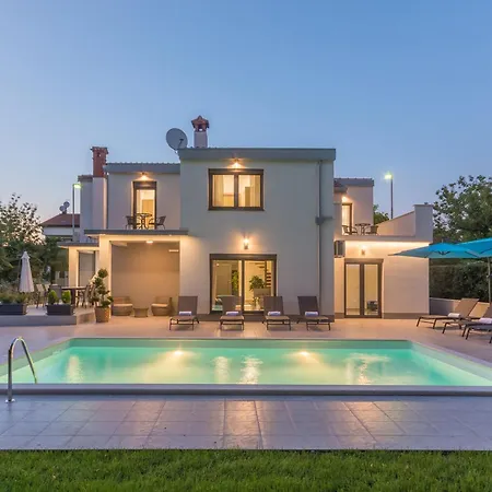 Romina By Interhome Poreč