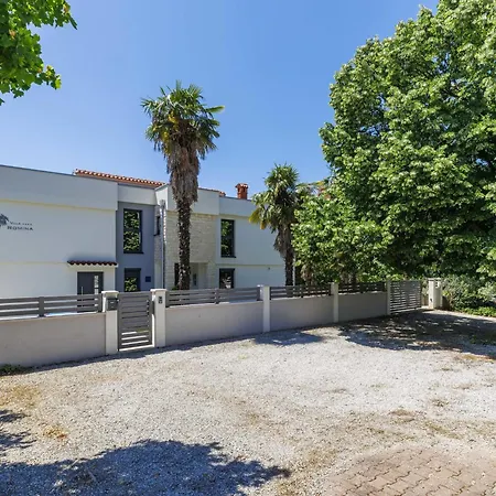 ヴィラ Romina By Interhome