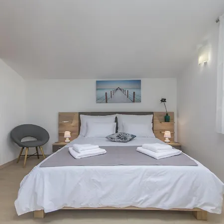 Romina By Interhome * Poreč