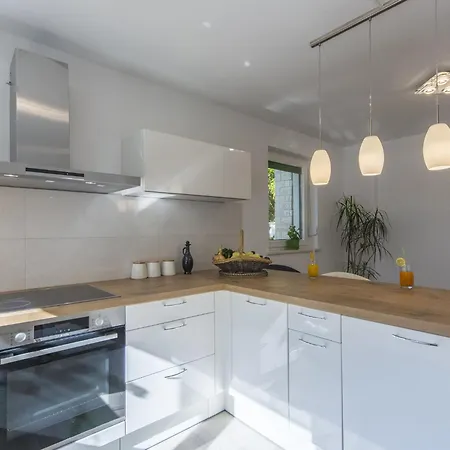 Romina By Interhome Porec
