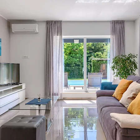 Romina By Interhome